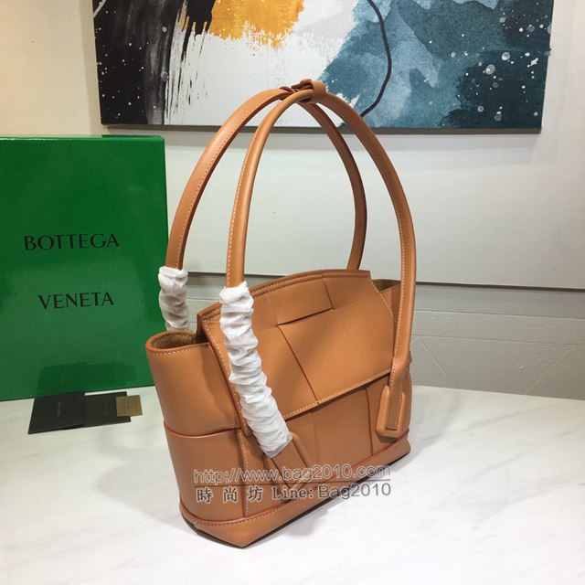 Bottega veneta高端女包 寶緹嘉爆款THE ARCO編織款手提包  BV經典款蝙蝠包  gxz1117